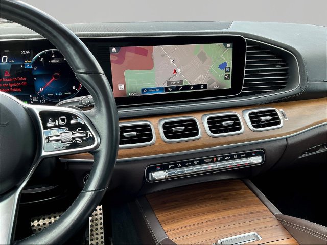 Used 2023 Mercedes-Benz GLS 450 4MATIC image 11