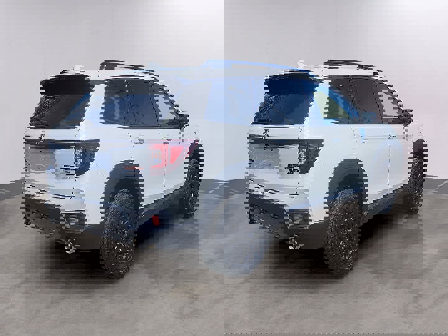 Certified 2023 Honda Passport TrailSport image 4