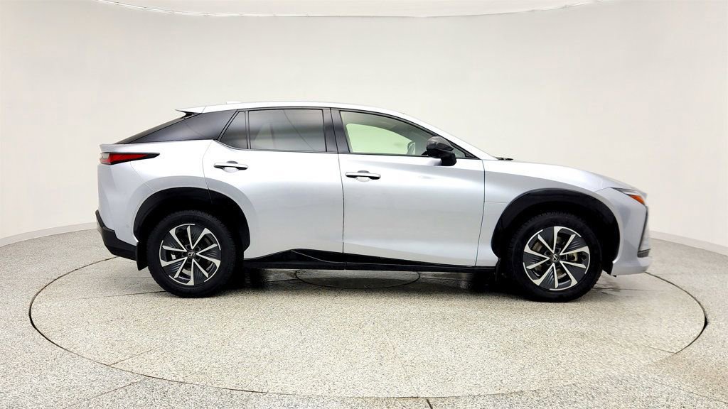 Used 2023 Lexus RZ 450e Premium w/ Technology Package image 4