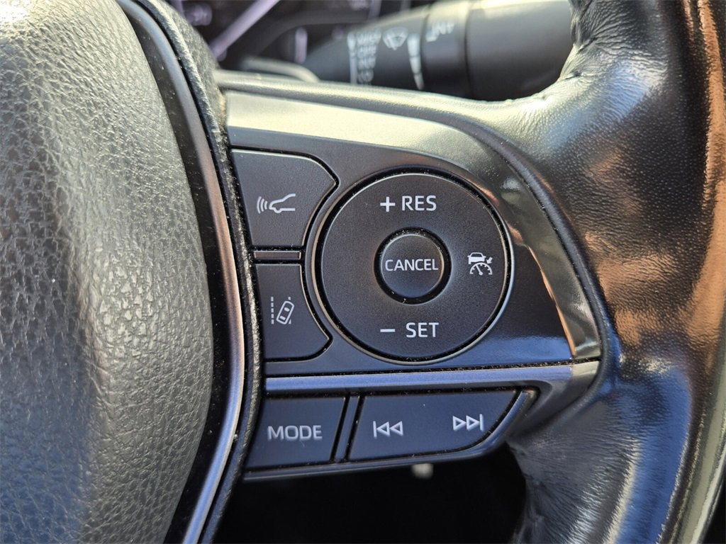 Used 2021 Toyota Camry SE image 24