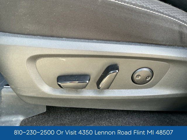 Used 2024 Nissan Pathfinder SV FWD image 16