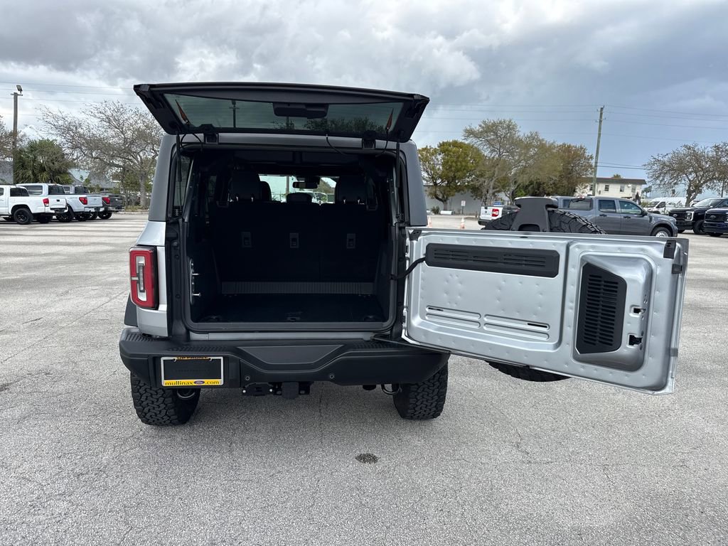 Used 2024 Ford Bronco Badlands image 28