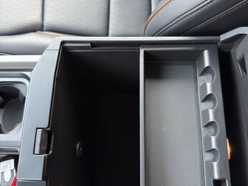 New 2026 Ford F350 Lariat w/ Black Appearance Package image 20