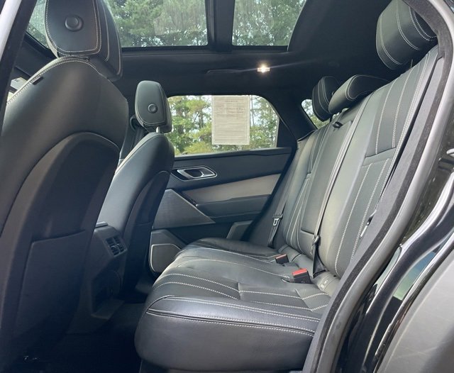 Used 2021 Land Rover Range Rover Velar R-Dynamic S image 15