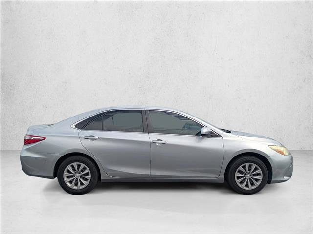 Used 2016 Toyota Camry LE FWD image 4