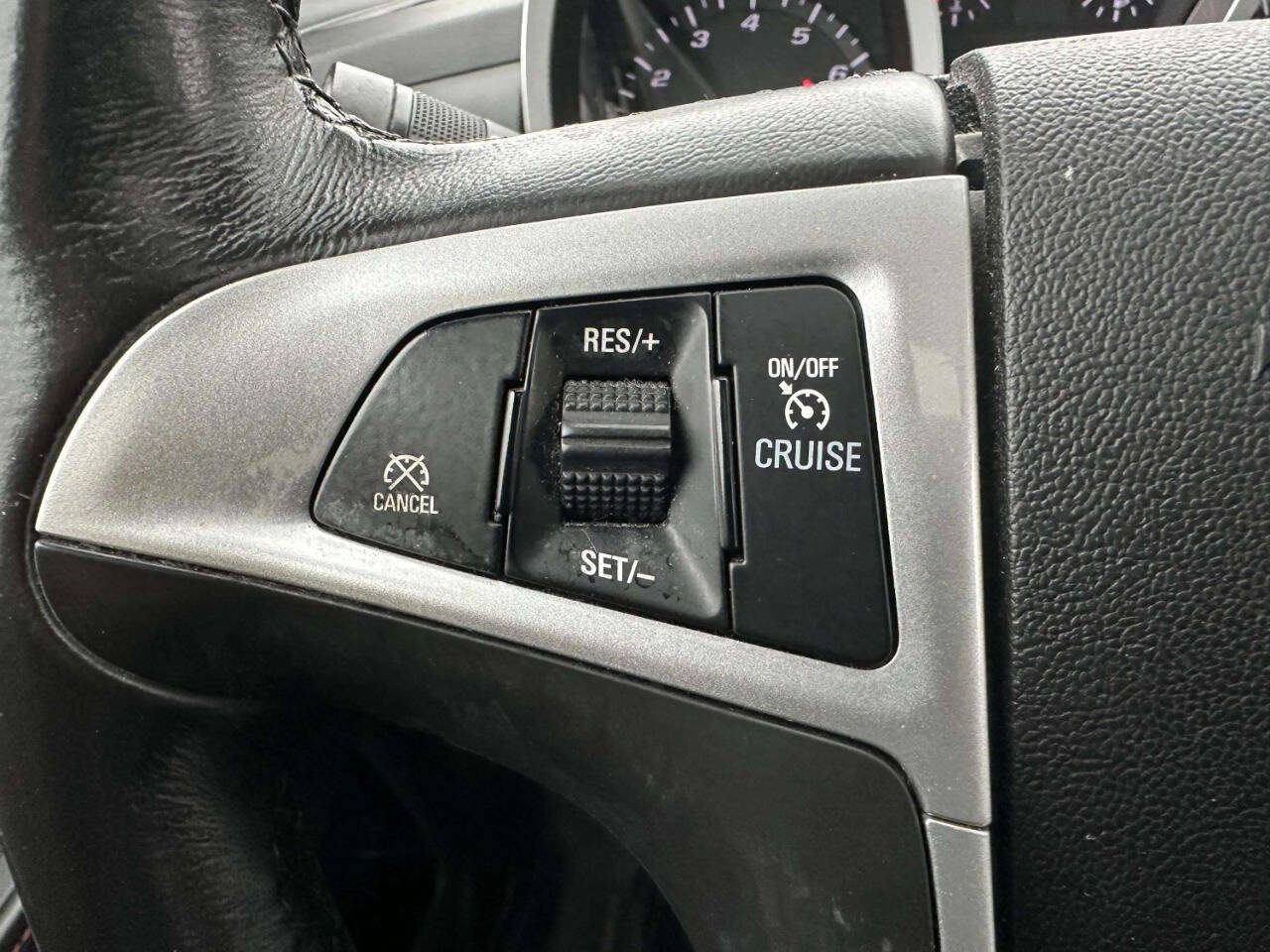 Used 2015 Chevrolet Equinox LT image 23