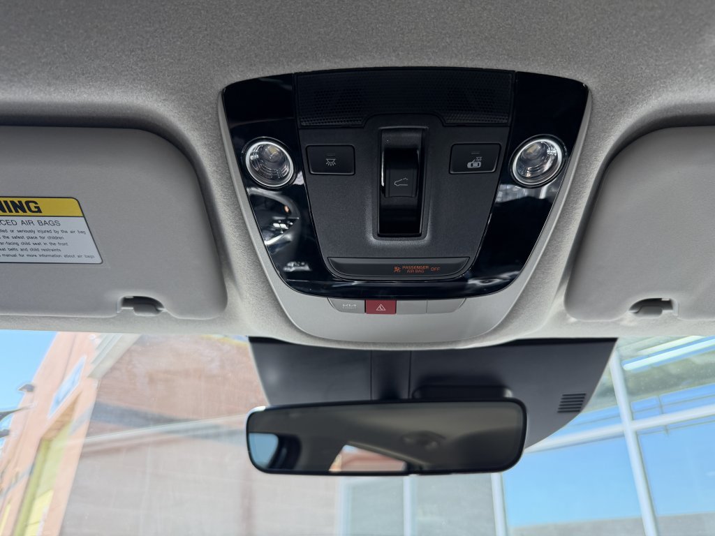 Used 2024 Kia Niro SX Touring FWD image 23
