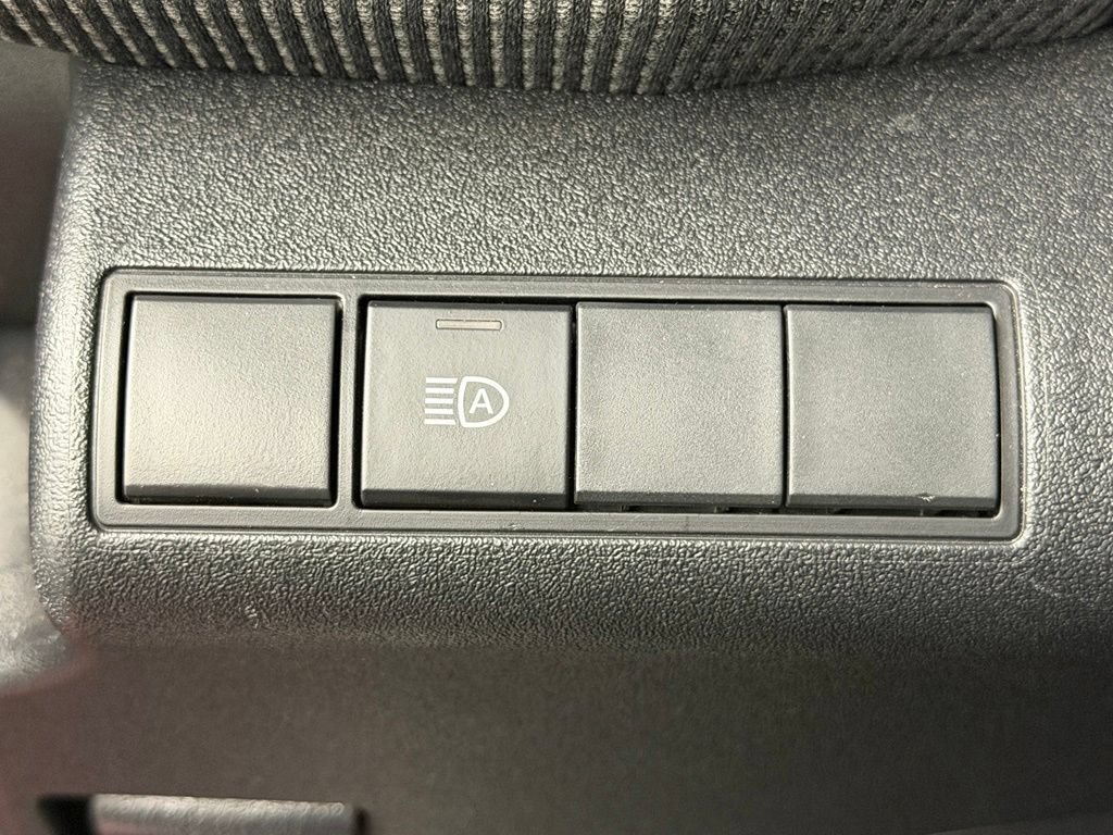 Used 2023 Toyota bZ4X AWD image 29