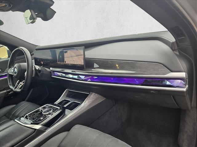 Used 2024 BMW 740i RWD image 23