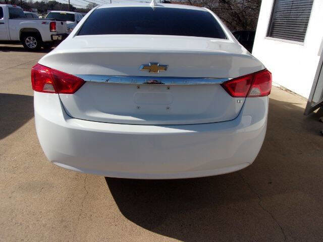 Used 2017 Chevrolet Impala LT image 7