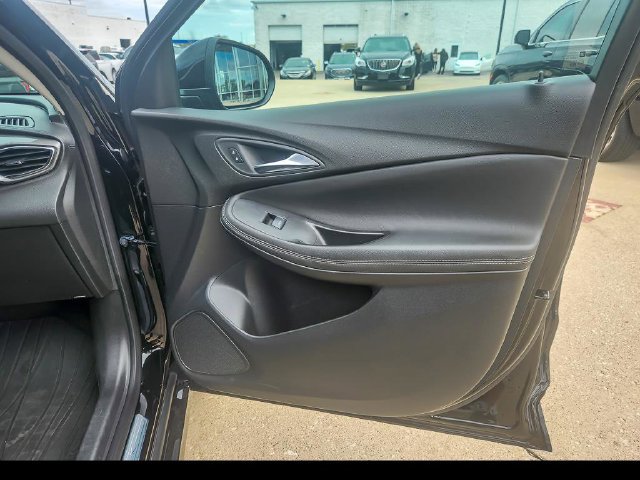 Certified 2023 Buick Encore GX Select w/ Sport Touring Package AWD/4WD image 22