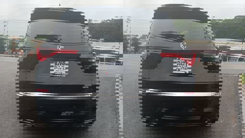 Used 2023 Acura MDX SH-AWD w/ Technology Package image 4