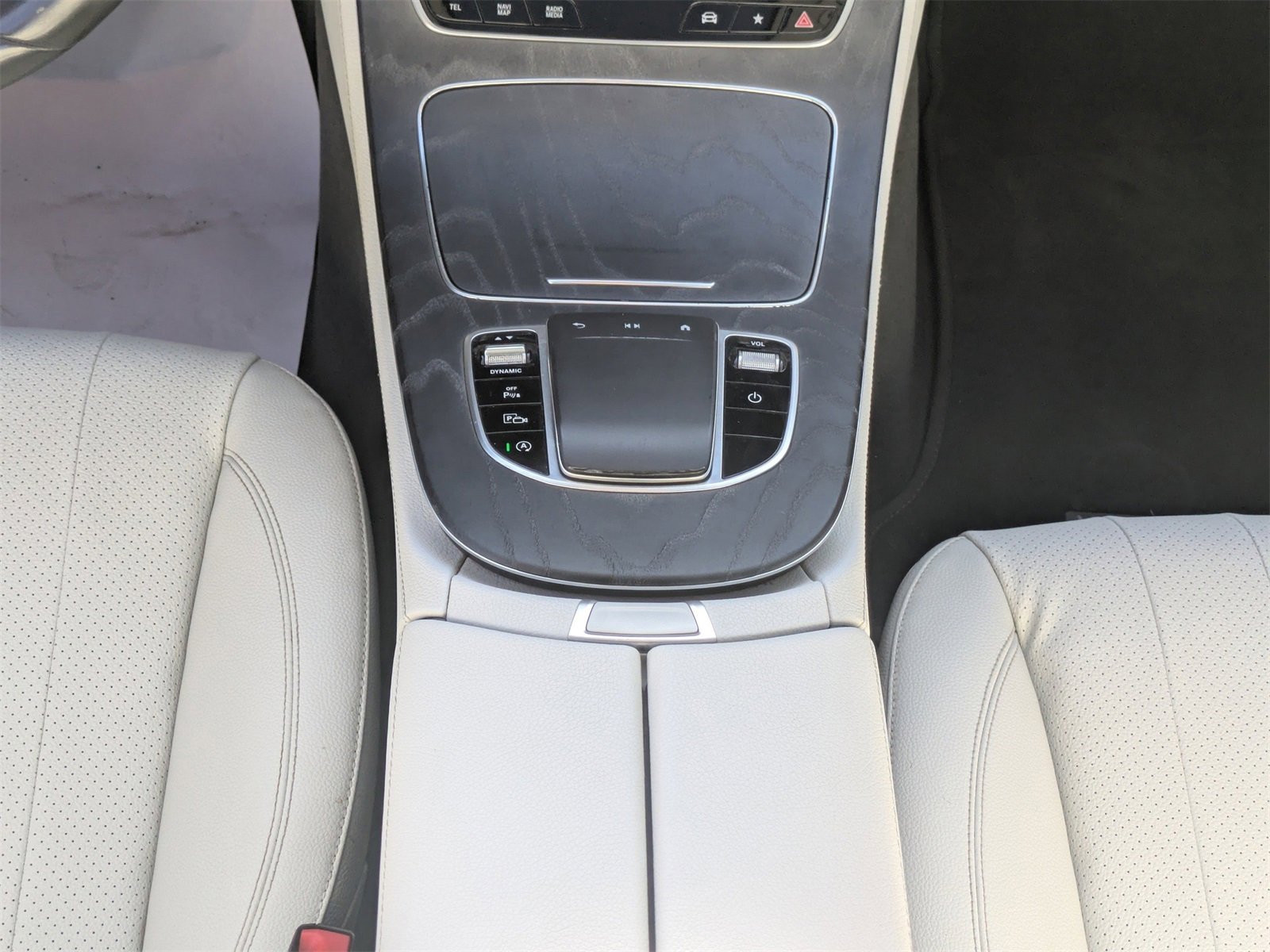 Used 2021 Mercedes-Benz E 350 Sedan w/ Premium Package image 19