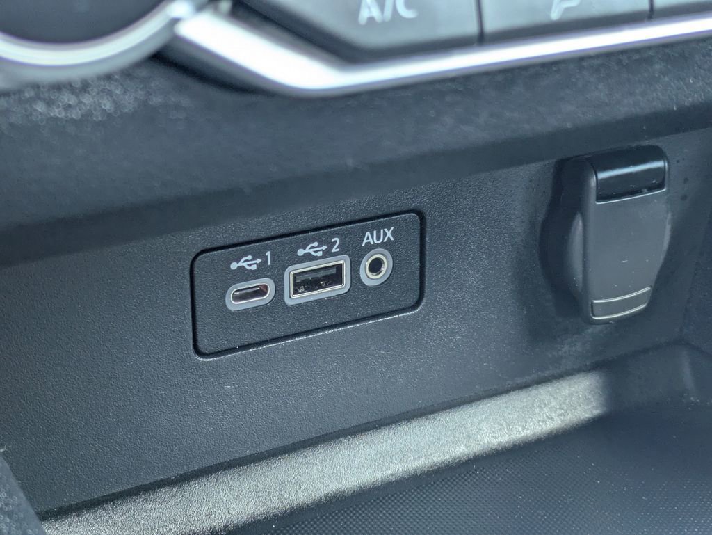 Used 2025 Nissan Altima 2.5 SV FWD image 19