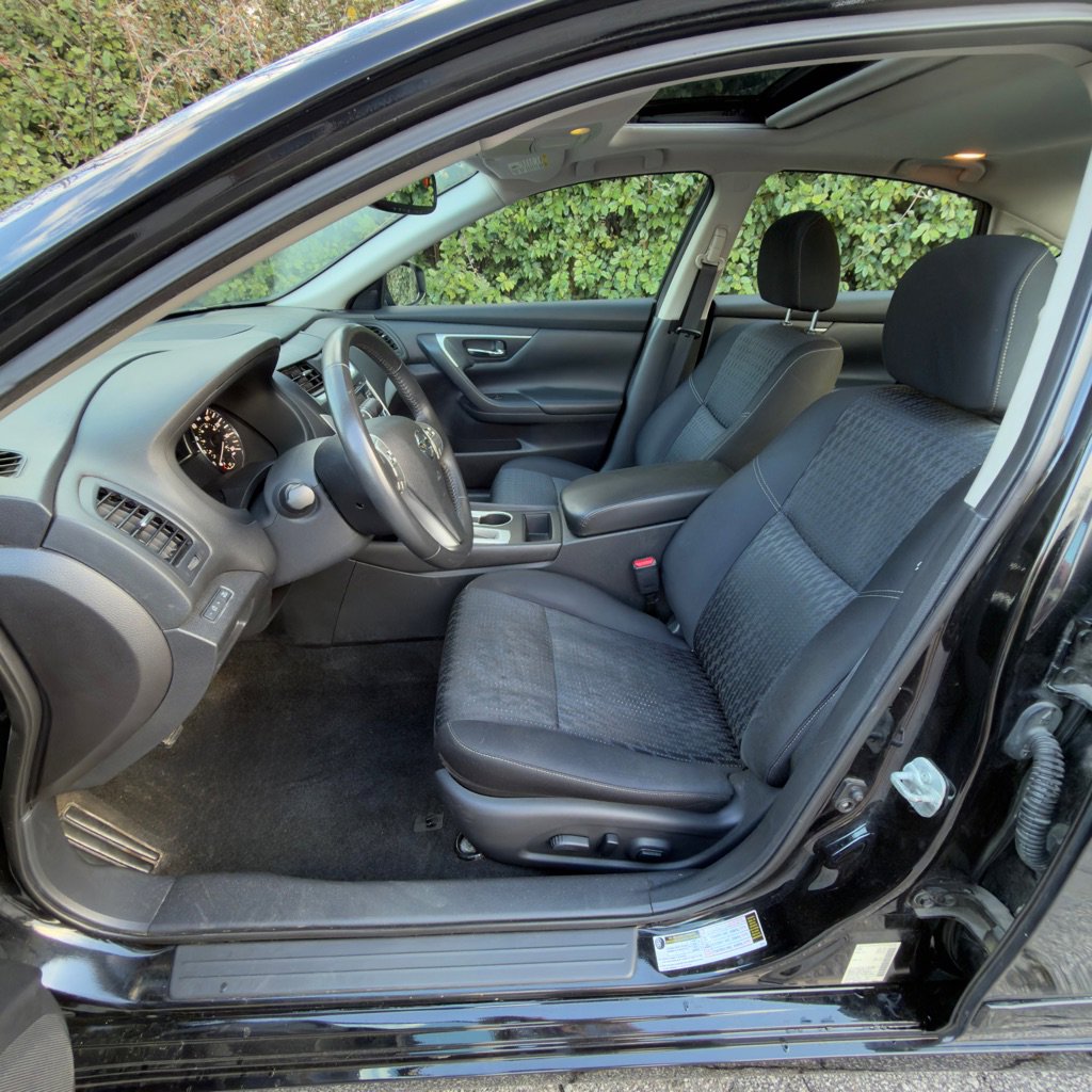 Used 2016 Nissan Altima 2.5 SV w/ Convenience Package FWD image 23