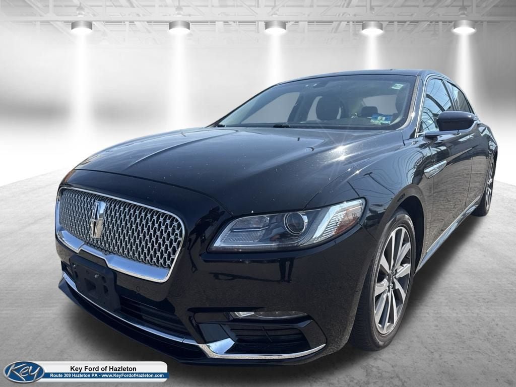Used 2018 Lincoln Continental Premiere AWD/4WD image 4