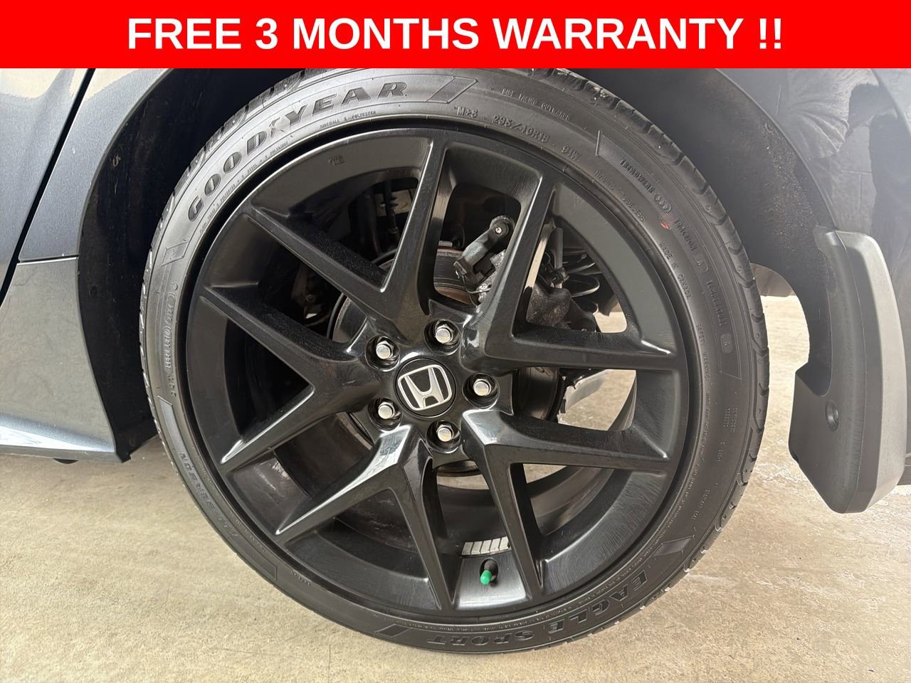 Used 2025 Honda Civic Sport image 32