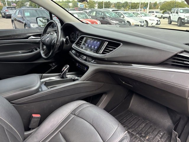 Used 2021 Buick Enclave Avenir w/ Avenir Technology Package image 24