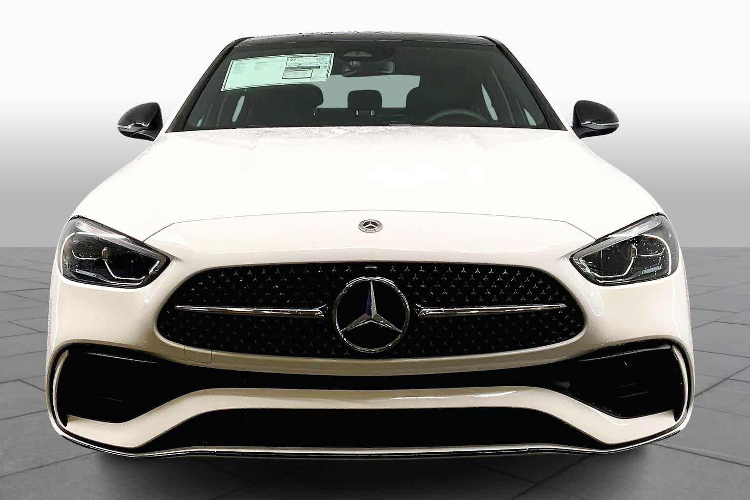 Used 2025 Mercedes-Benz C 300 4MATIC Sedan image 3