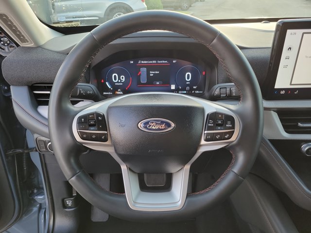 Certified 2025 Ford Explorer Active RWD image 26