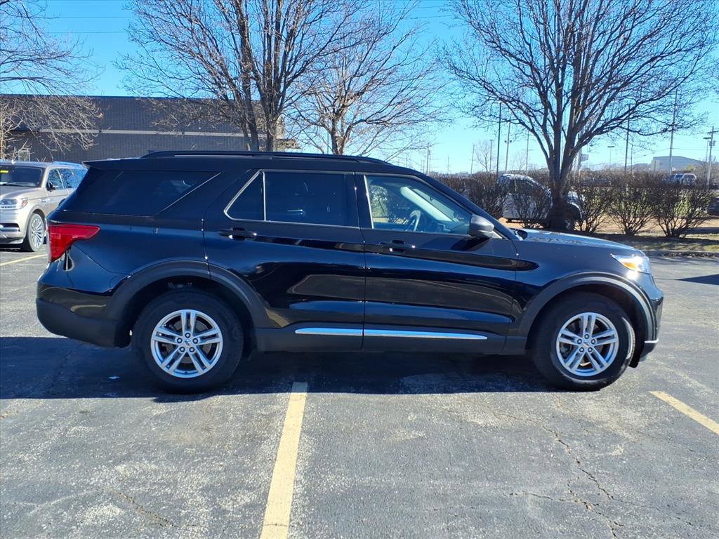 Used 2022 Ford Explorer XLT w/ Equipment Group 202A image 25