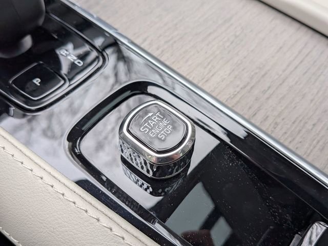 Certified 2023 Volvo XC90 B6 Plus w/ Protection Package Premier image 20