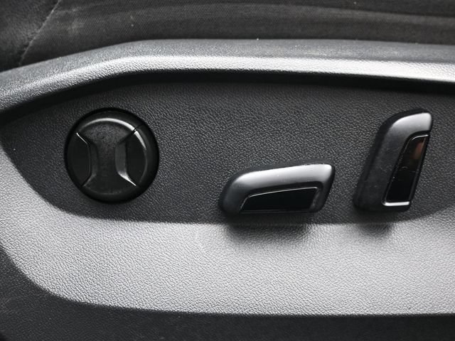 Used 2022 Volkswagen Tiguan SE FWD image 11
