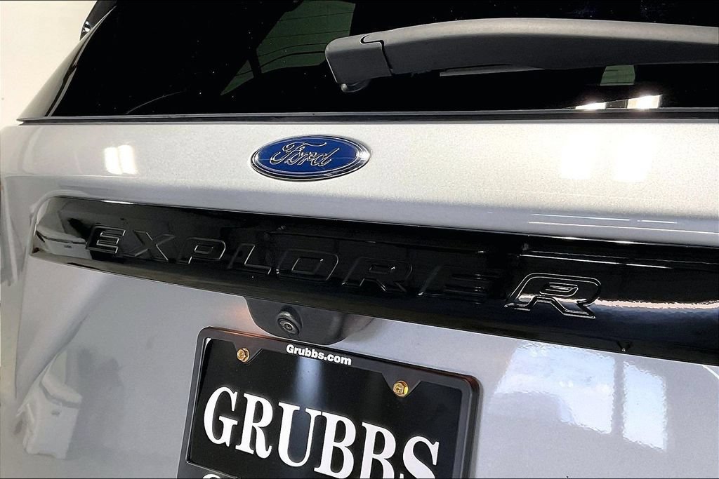 Used 2024 Ford Explorer ST-Line w/ Class IV Trailer Tow Package AWD/4WD image 40