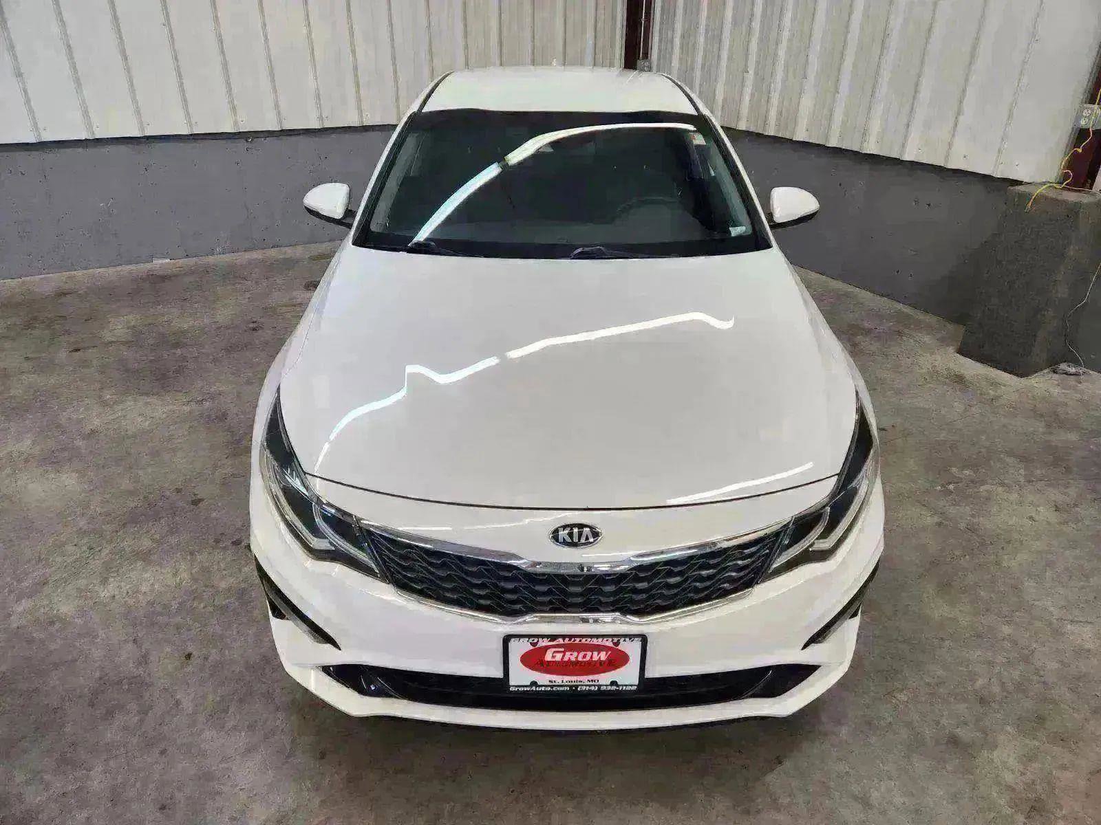 Used 2020 Kia Optima LX image 9