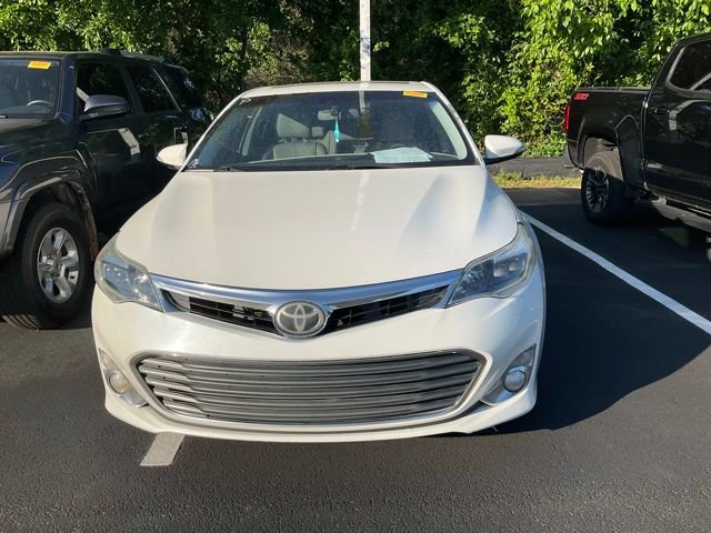 Used 2014 Toyota Avalon Limited w/ Technology Package FWD image 13