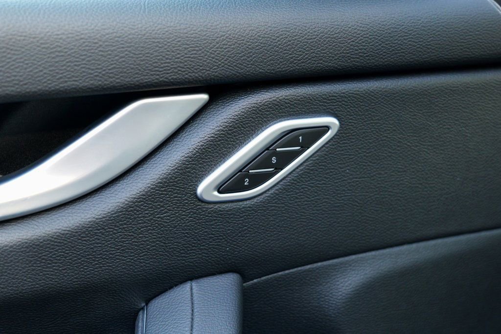 Used 2022 Maserati Levante GT image 17