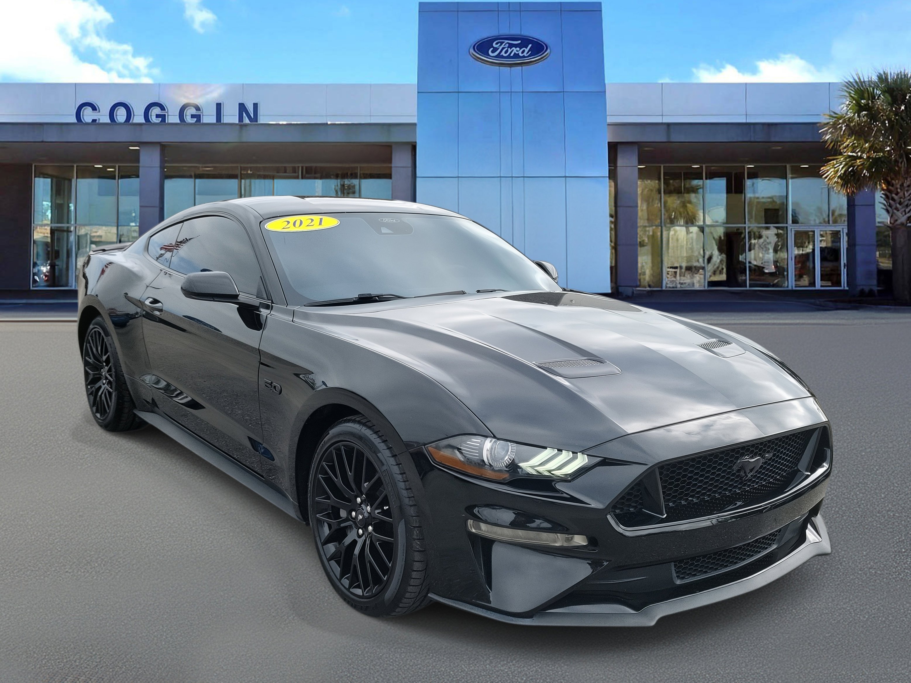 Used 2021 Ford Mustang GT Premium w/ Ford Safe & Smart Package image 4