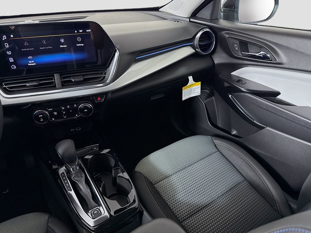 New 2026 Chevrolet Trax LT w/ Driver Confidence Package FWD image 21