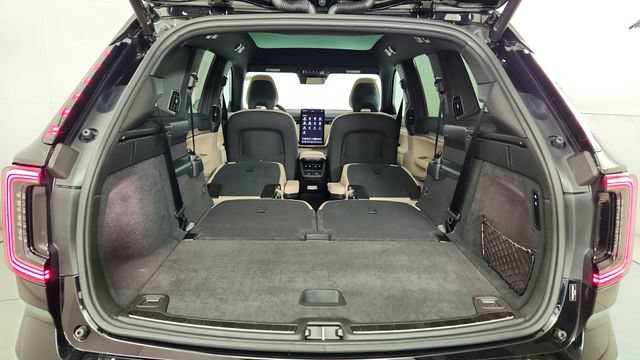 New 2026 Volvo EX90 Plus AWD/4WD image 41