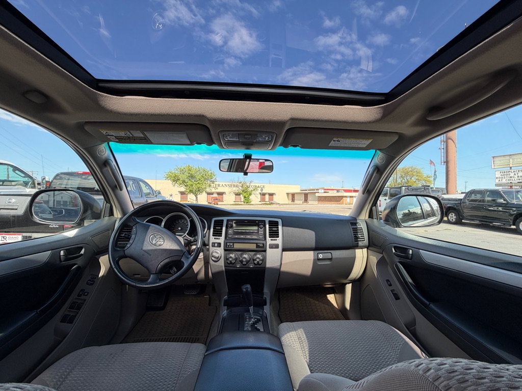 Used 2008 Toyota 4Runner SR5 AWD/4WD image 10