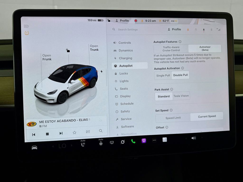 Used 2022 Tesla Model Y Long Range AWD/4WD image 22