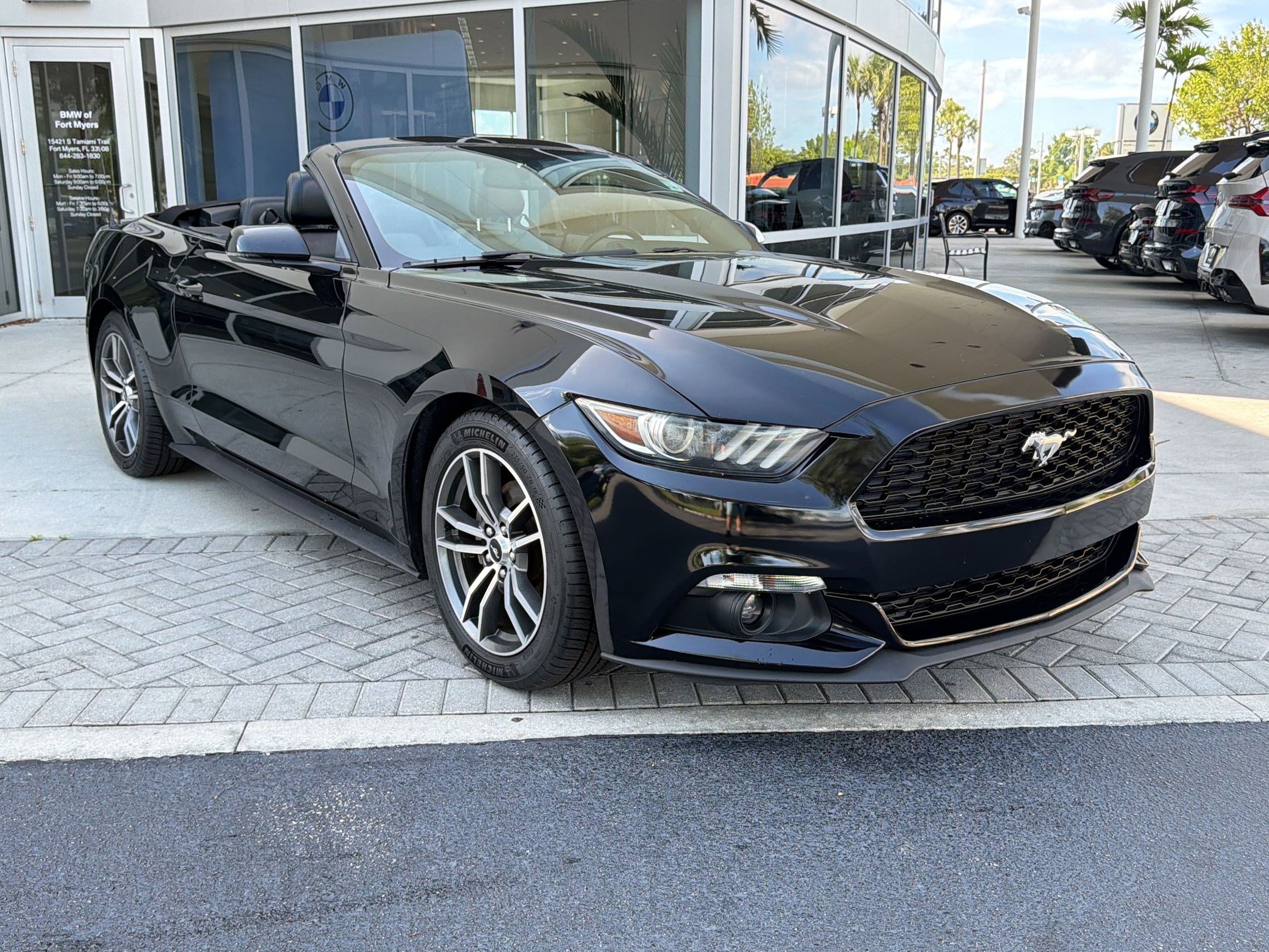Used 2017 Ford Mustang Premium RWD image 6