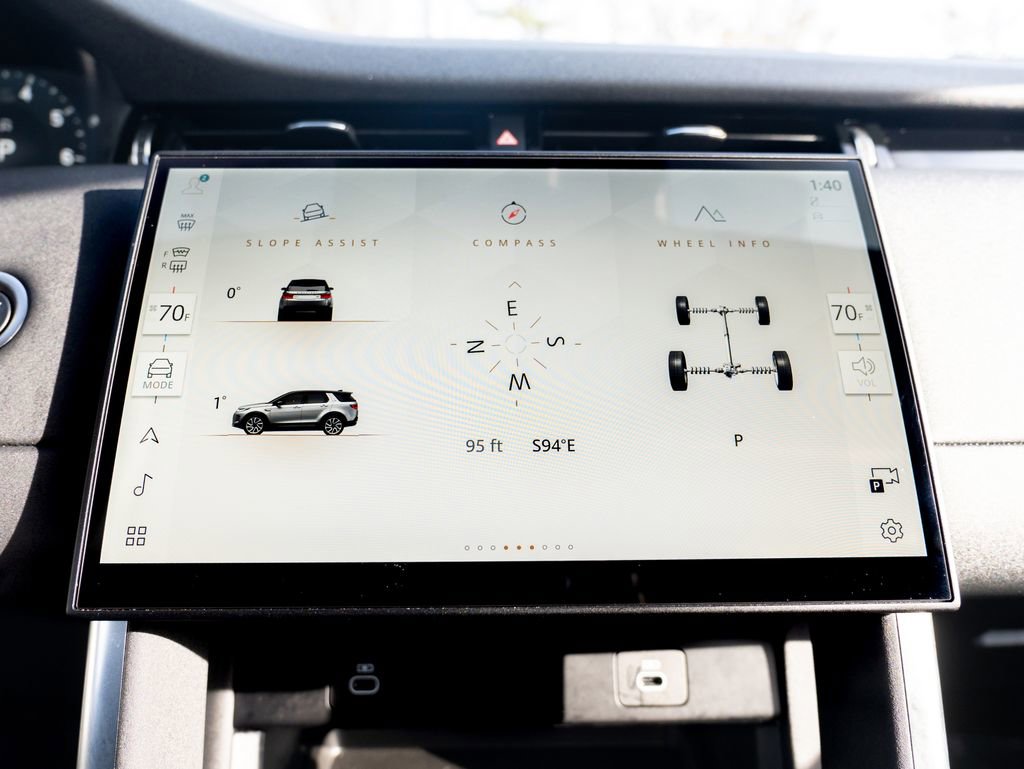 Certified 2025 Land Rover Discovery Sport S AWD/4WD image 23