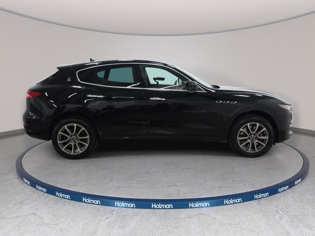 Used 2020 Maserati Levante S AWD/4WD image 5