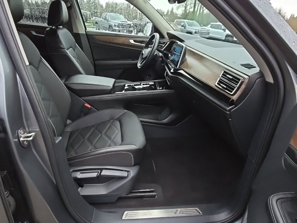 Used 2024 Volkswagen Atlas SE image 30