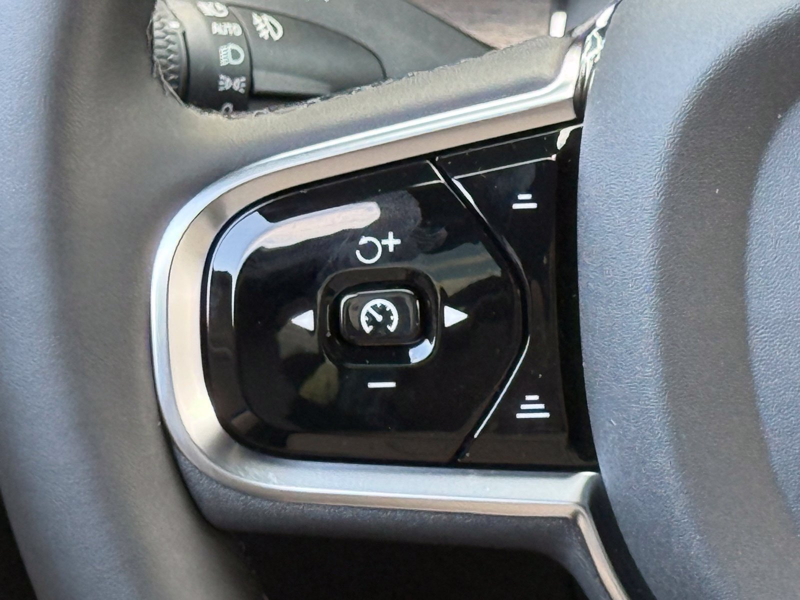 New 2027 Volvo XC90 B6 Ultra AWD/4WD image 37