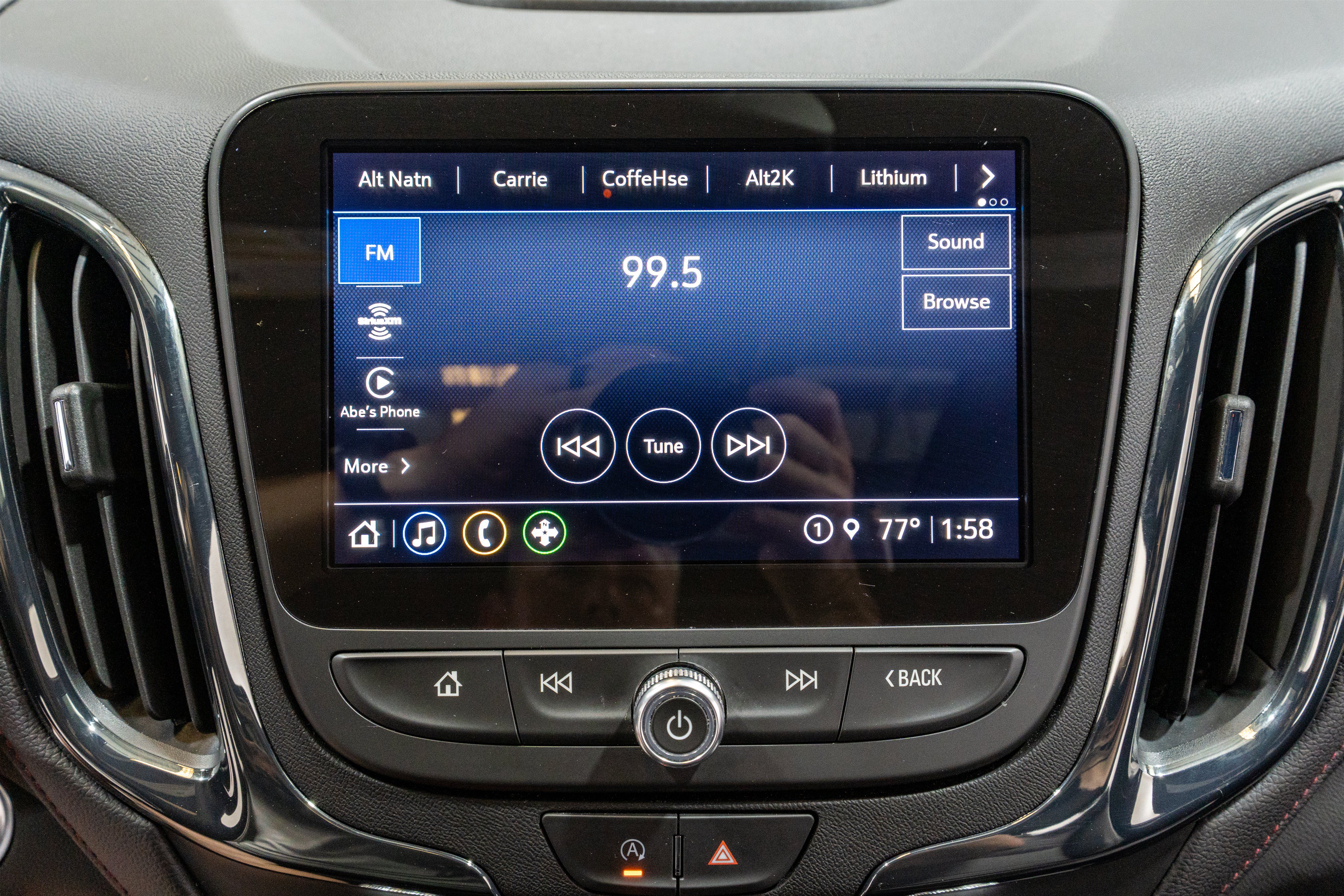 Used 2024 Chevrolet Equinox RS w/ RS Leather Package FWD image 18