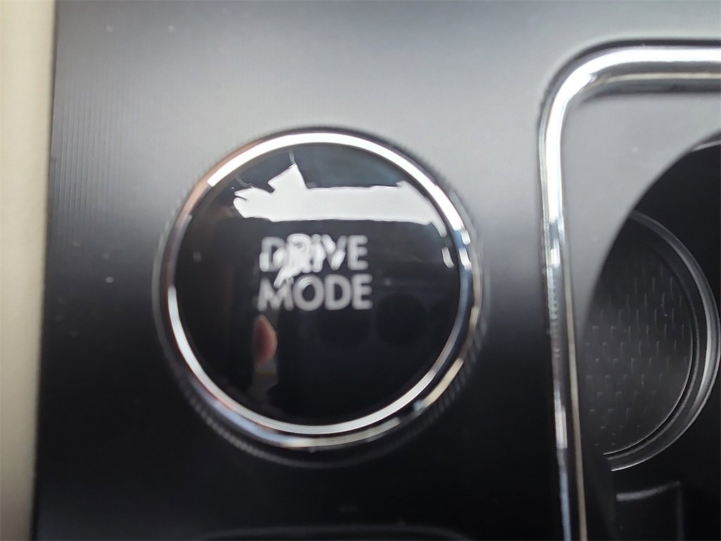 New 2026 Lincoln Corsair Premiere image 16