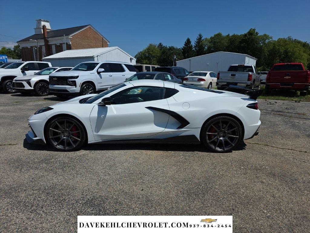 Used 2020 Chevrolet Corvette Stingray Premium Cpe w/ 3LT Preferred Equipment Group RWD image 2