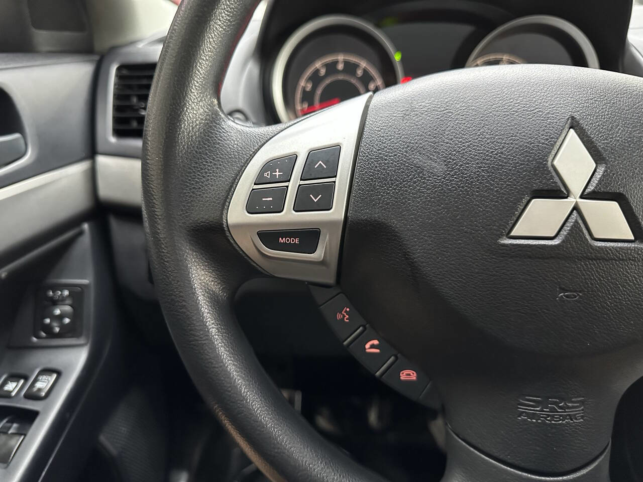 Used 2014 Mitsubishi Lancer SE image 21