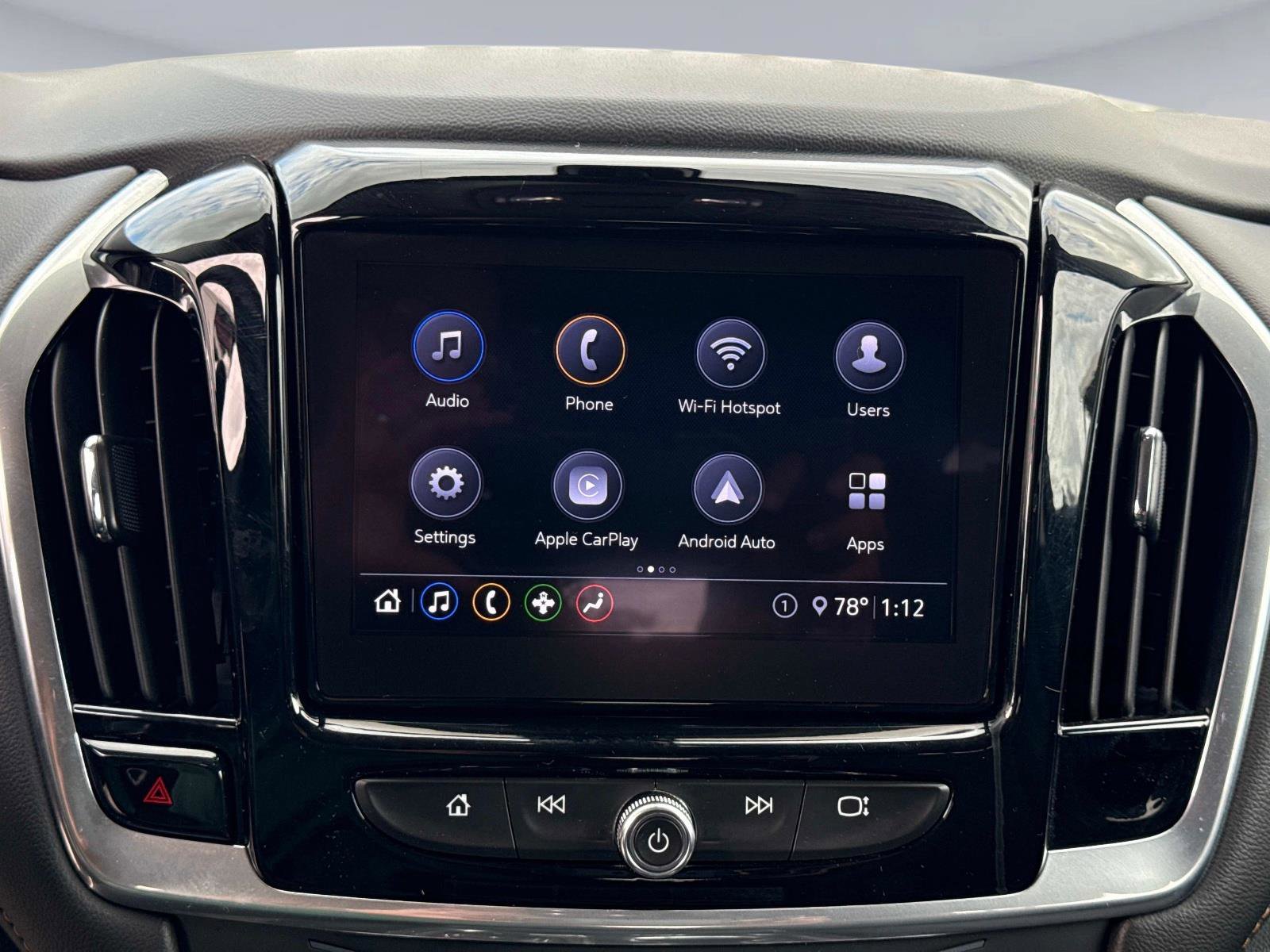 Used 2020 Chevrolet Traverse LT image 27