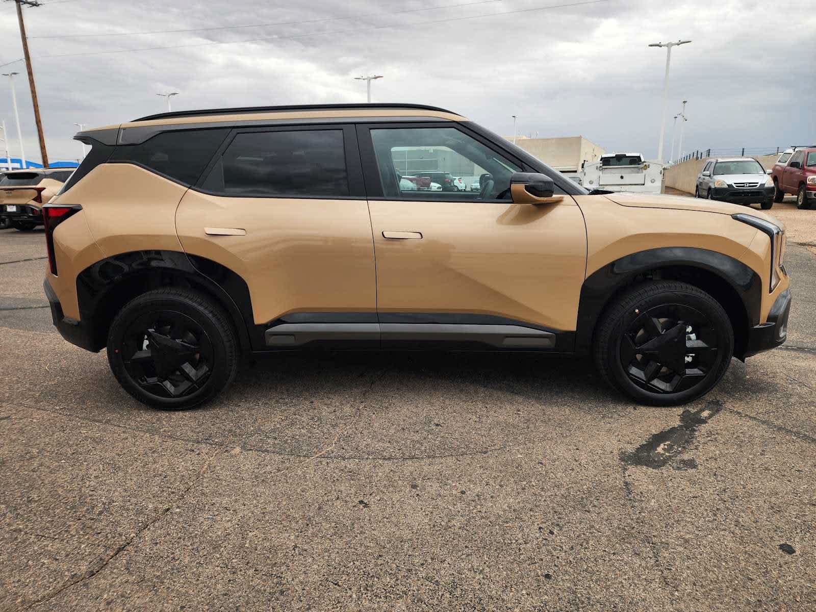 New 2027 Kia Seltos X-Line S w/ X-Line S Premium Package AWD/4WD image 4