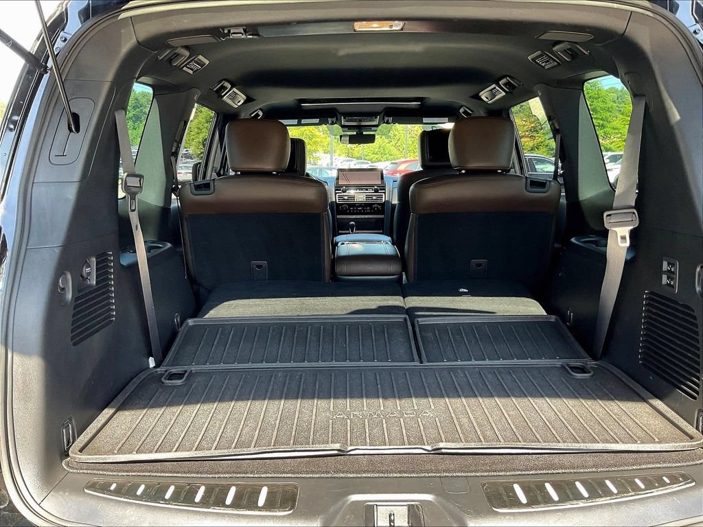 Used 2022 Nissan Armada Platinum w/ Captain's Chairs Package RWD image 42
