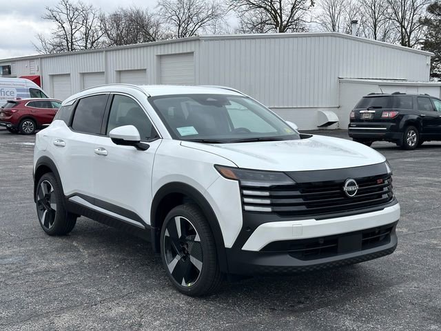 New 2025 Nissan Kicks SR image 3