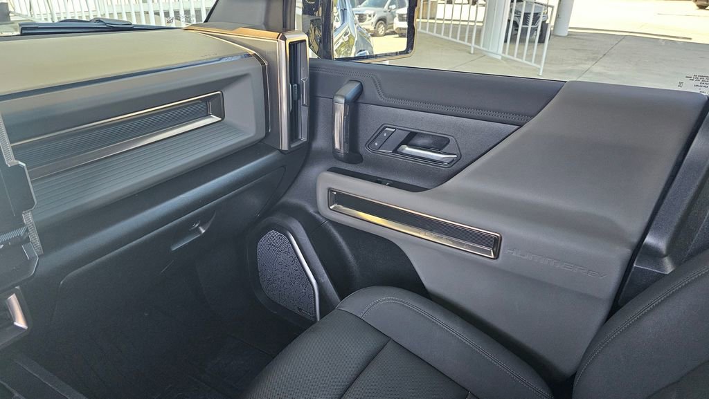 Used 2025 GMC Hummer EV 2X image 13